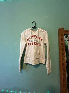 Hollister Newport Big Wave Classic White Pullover Hoodie Sweatshirt